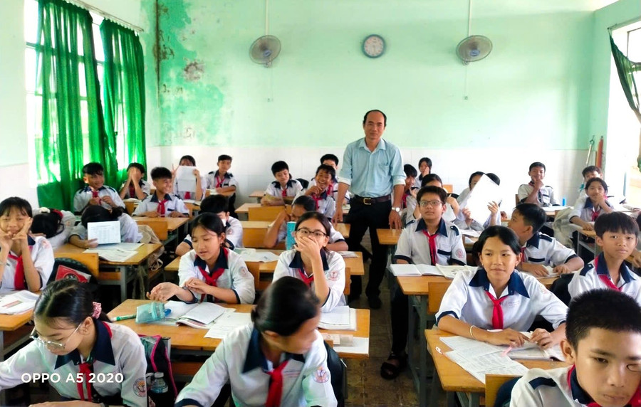 Thầy giáo vùng sâu hết lòng vì sự nghiệp ‘trồng người’