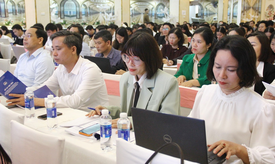 Nâng cao năng lực quản lý chất lượng cho trường dân tộc nội trú và bán trú