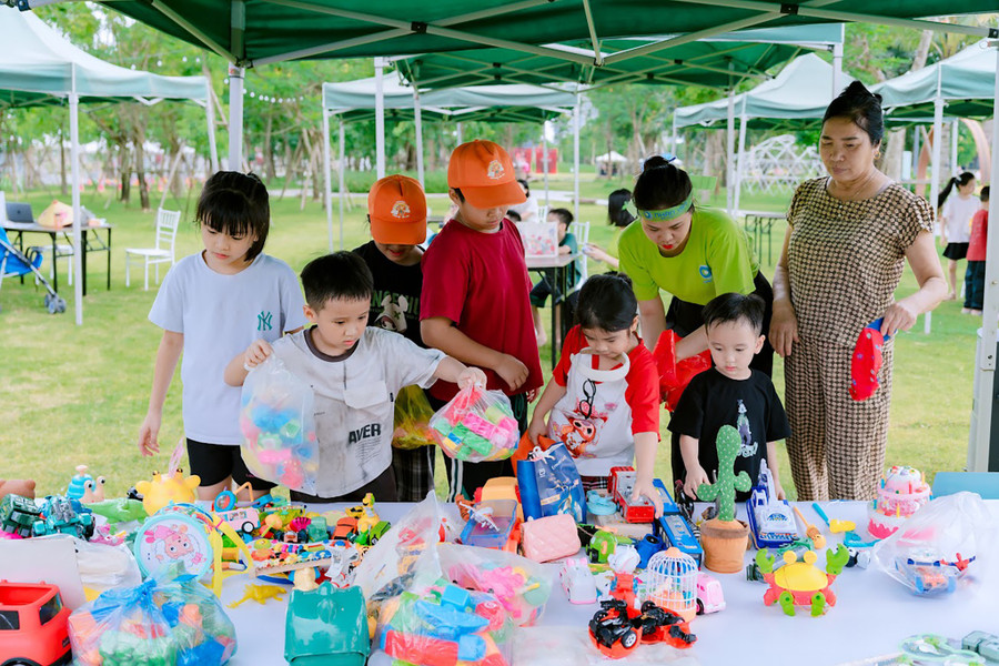 Hành trình 'hồi sinh' cho đồ chơi cũ