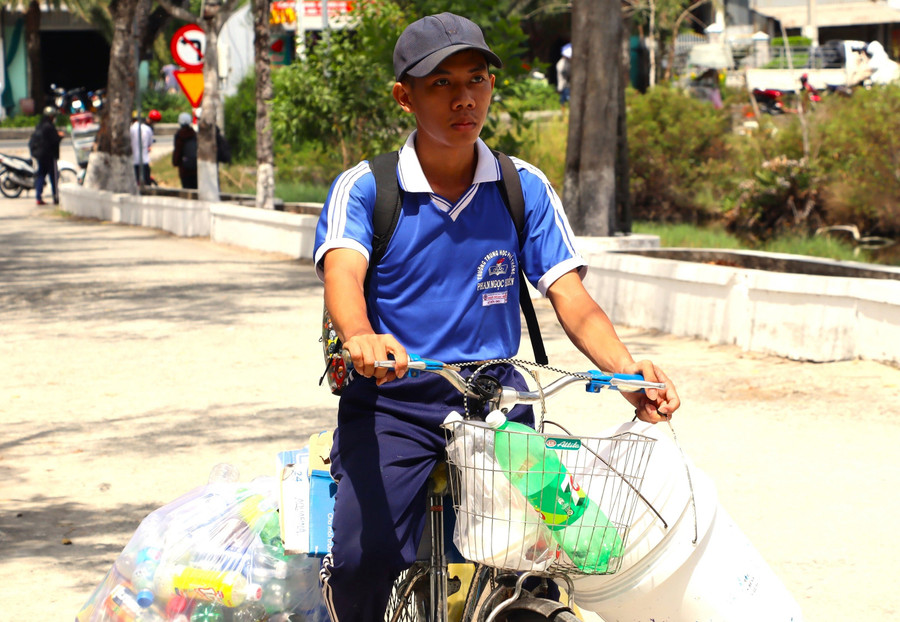Những học trò không chịu thua số phận