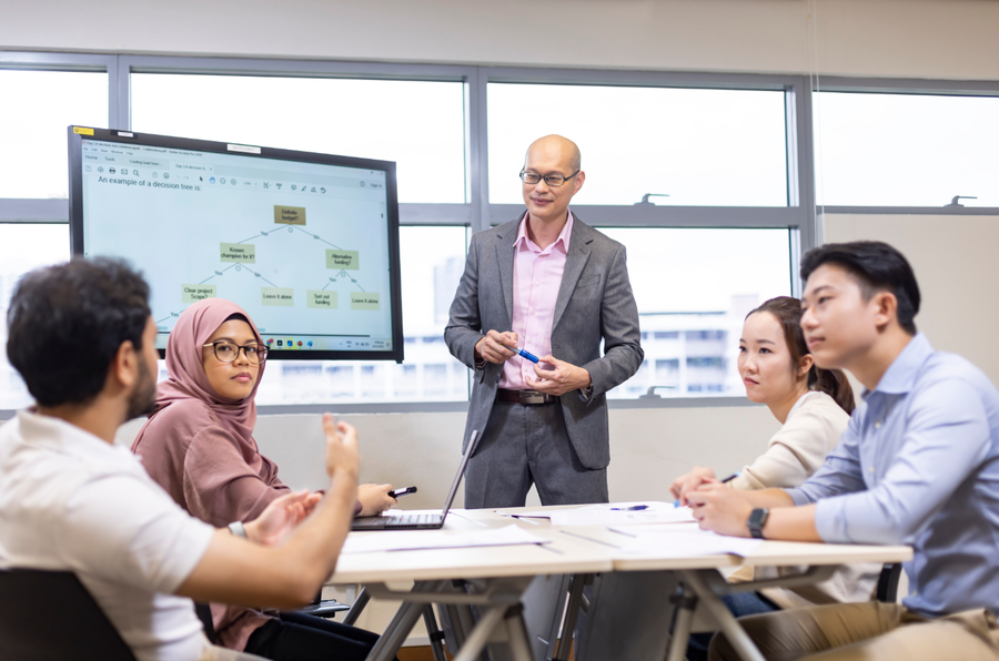 Giáo dục đại học châu Á: Kỷ nguyên chứng chỉ vi mô