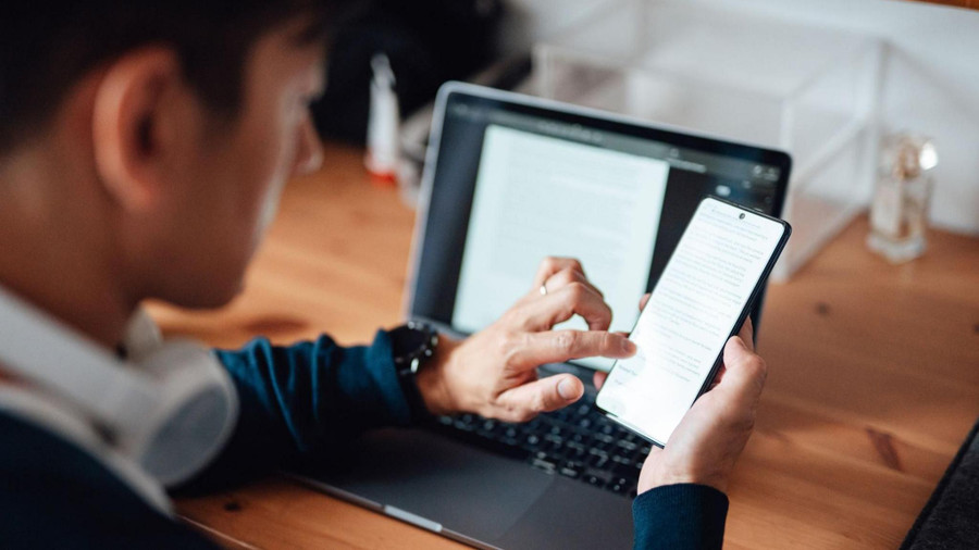 Sinh viên Anh lạm dụng giấy khám bệnh giả