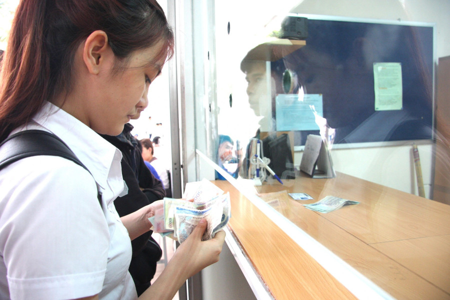 Quy định về giảm học phí với sinh viên trường công lập