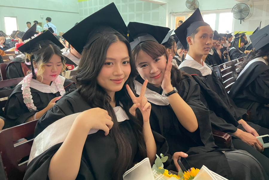 Sinh viên chậm tốt nghiệp: Cần giải pháp toàn diện