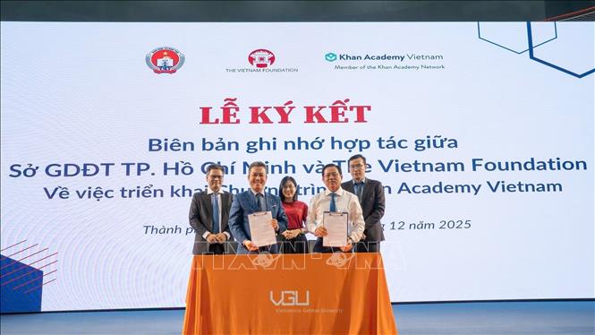 Thành phố Hồ Chí Minh: Kết nối Toán học với sáng tạo và công nghệ​