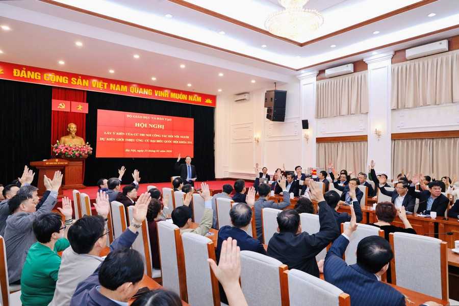 Nóng trong tuần: Lấy ý kiến giới thiệu ứng cử đại biểu Quốc hội; phương án tuyển sinh 2026