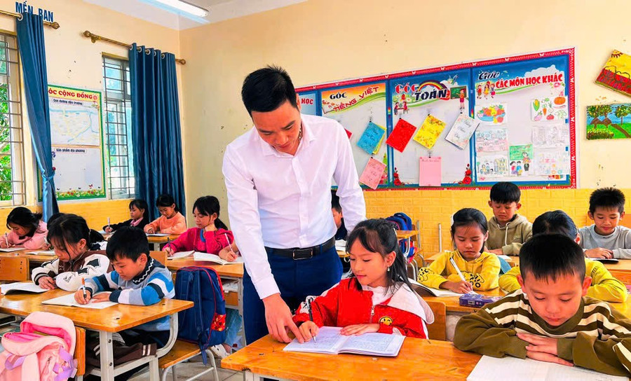  Thanh Hóa phê duyệt hơn 3.000 chỉ tiêu giáo viên được xét thăng hạng 