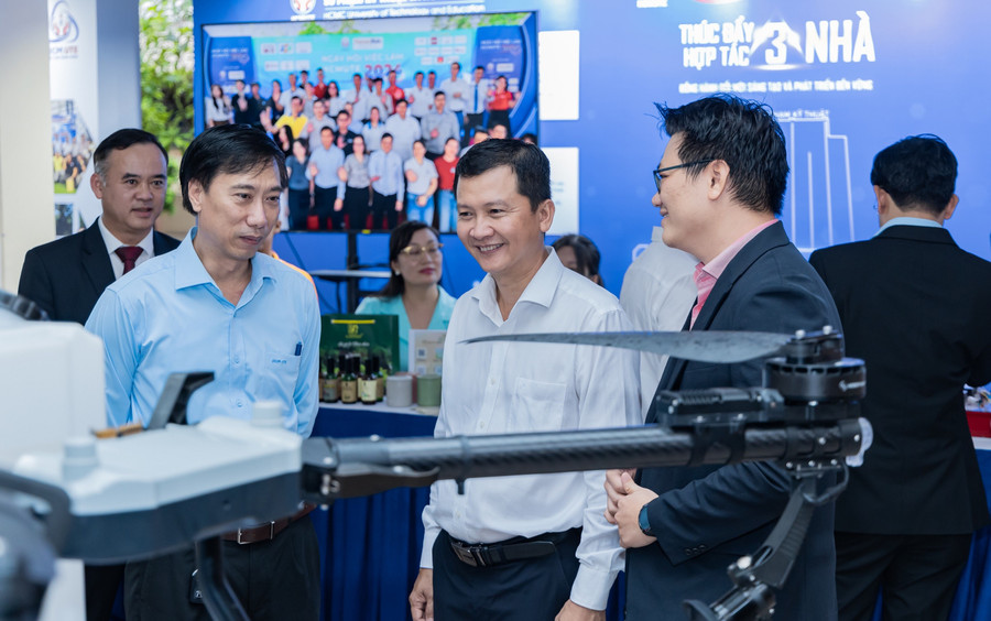 Nghị quyết 57 và hệ sinh thái đổi mới sáng tạo: Xây 'tam giác chiến lược'