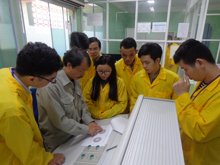  Chuẩn hoá chương trình đào tạo tài năng và các ngành đào tạo then chốt 