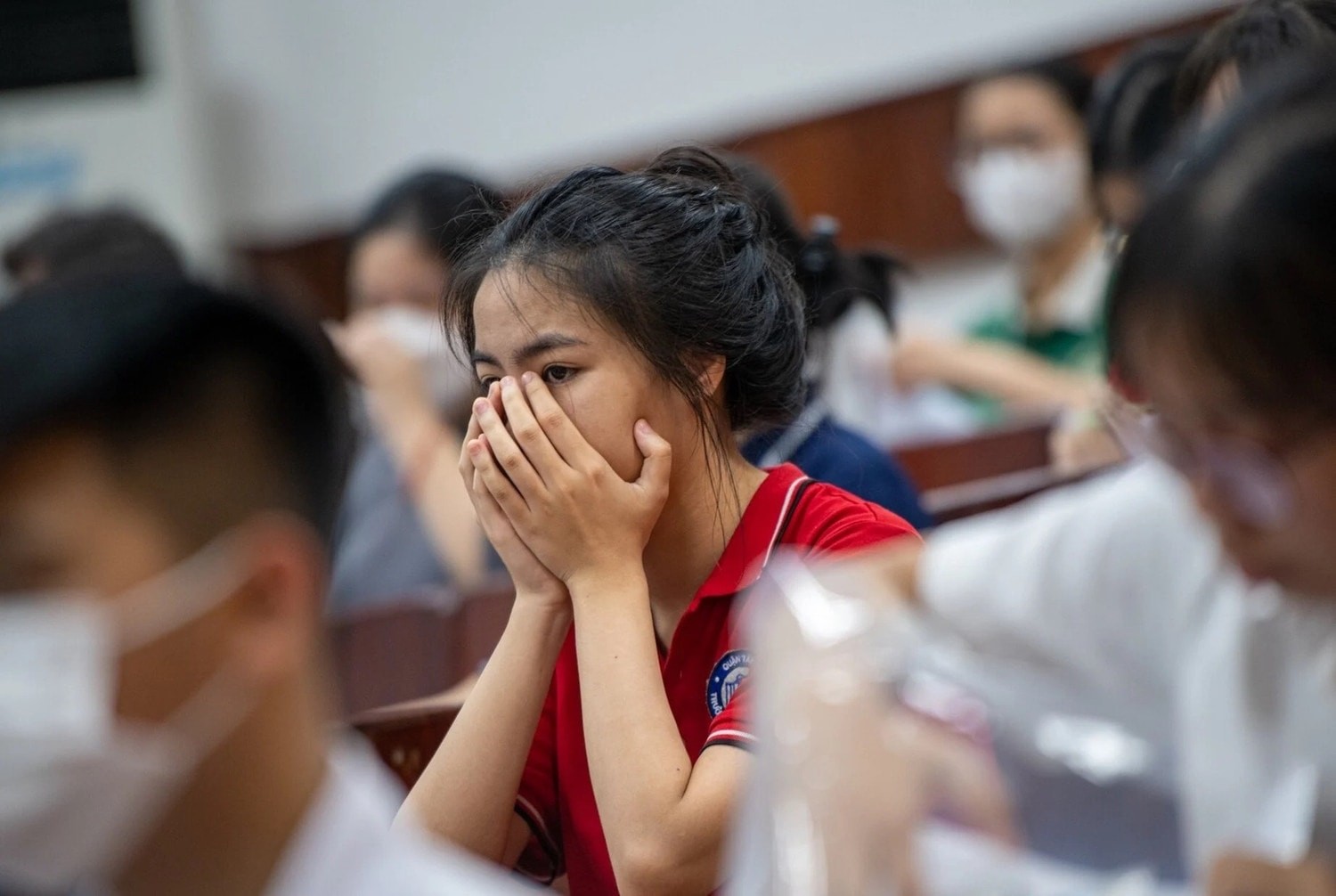 Áp lực vào lớp 10 công lập tại Hà Nội ngày càng lớn