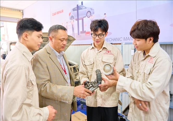 Sắp xếp lại mạng lưới trường học, siết chặt phạm vi sáp nhập ở cấp cơ sở