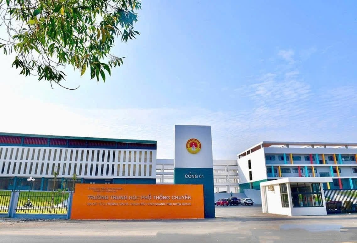 Hơn 320 học sinh Trường THPT chuyên Tuyên Quang vẫn được đăng ký xét tuyển đại học