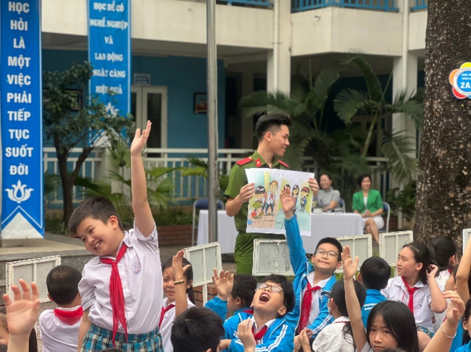 Hà Nội siết bảo vệ trẻ em từ gia đình, trường học đến nơi làm việc
